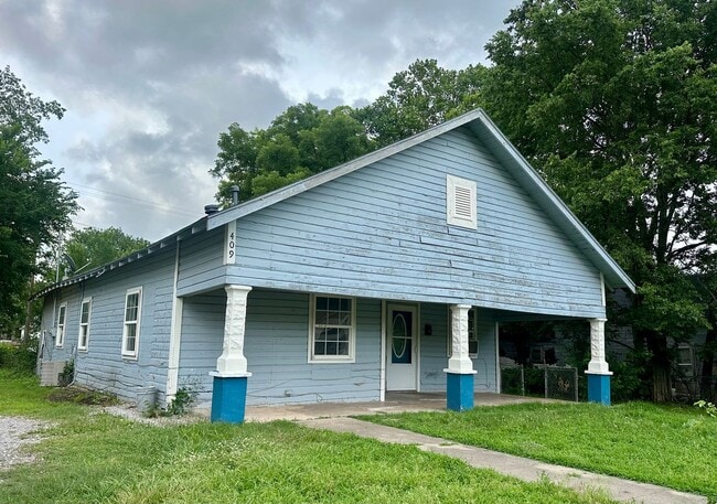 property at 409 N Tucker Ave