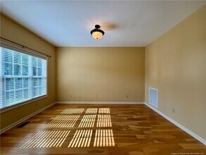 195 Hampshire Court in Raeford, NC - Building Photo - Building Photo