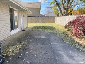 1829 W Daytona Dr in Peoria, IL - Building Photo - Building Photo