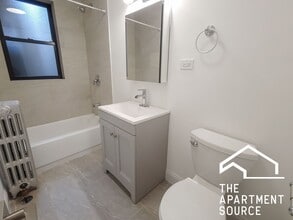 1606 W Sunnyside Ave in Chicago, IL - Foto de edificio - Building Photo