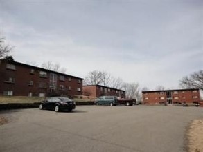 Bike Trails Apartments in Loveland, OH - Building Photo - Building Photo