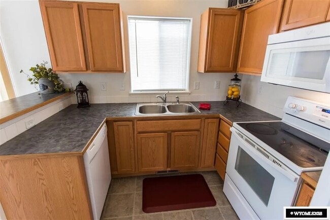 881 Fulton St in Mills, WY - Building Photo - Building Photo