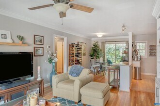 2421 Barracks Pl in Charlottesville, VA - Building Photo - Building Photo