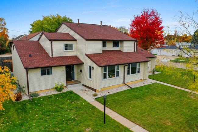 2720 N McDonald St in Appleton, WI - Foto de edificio - Building Photo