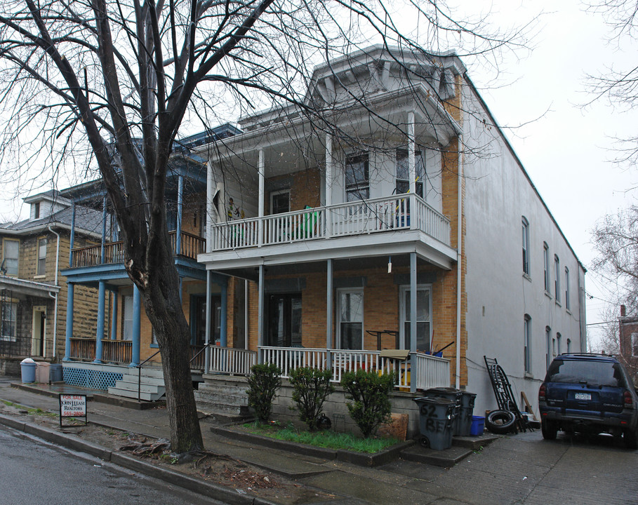 62 Beacon St in Newburgh, NY - Building Photo