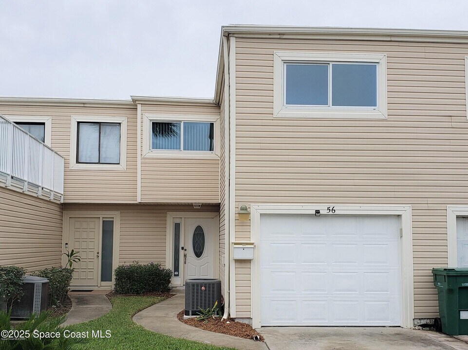 56 Emerald Ct in Satellite Beach, FL - Building Photo