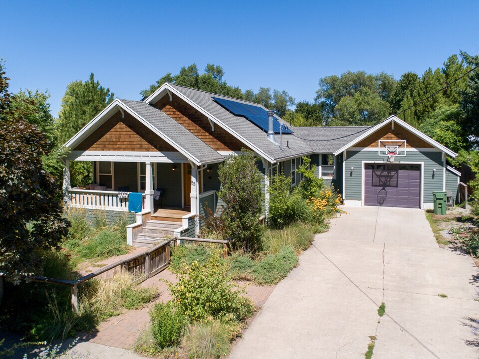 55 W 100 S in Providence, UT - Building Photo