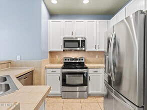 12301 Kernan Forest Blvd in Jacksonville, FL - Building Photo - Building Photo