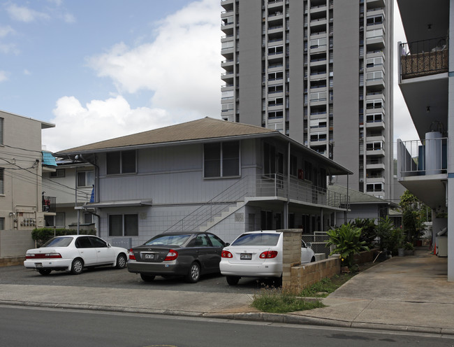 2112 Fern St in Honolulu, HI - Building Photo - Building Photo