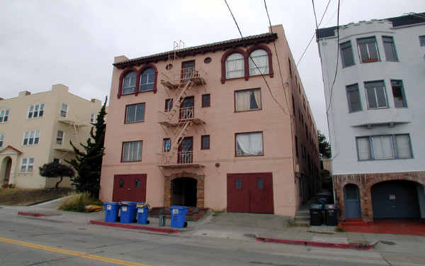 1749 Oxford St in Berkeley, CA - Foto de edificio - Building Photo