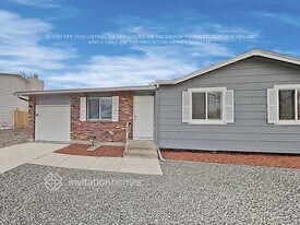 1839 S Mobile St in Aurora, CO - Building Photo