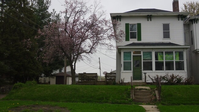 property at 715 Elm St
