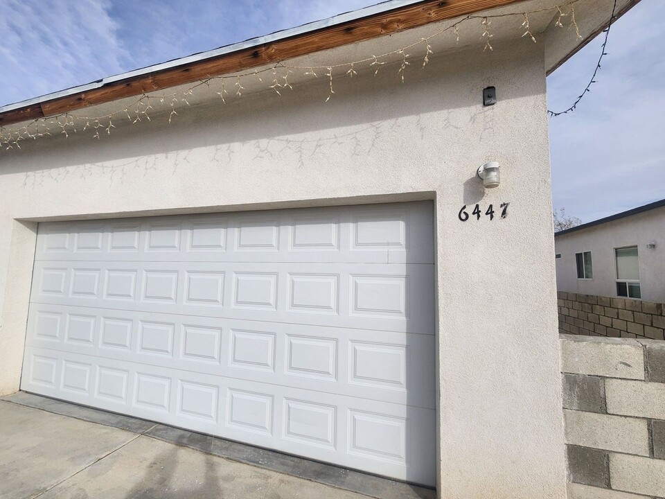 6447 Athol Ave in Twentynine Palms, CA - Building Photo