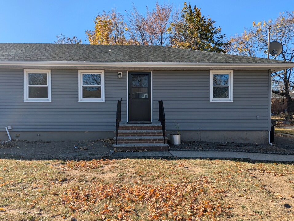 1036 Apache St, Unit 1036 B Apache St in North Brunswick, NJ - Building Photo