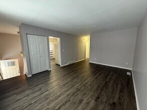 2081 Shangrai-La Dr SE in Grand Rapids, MI - Building Photo - Building Photo