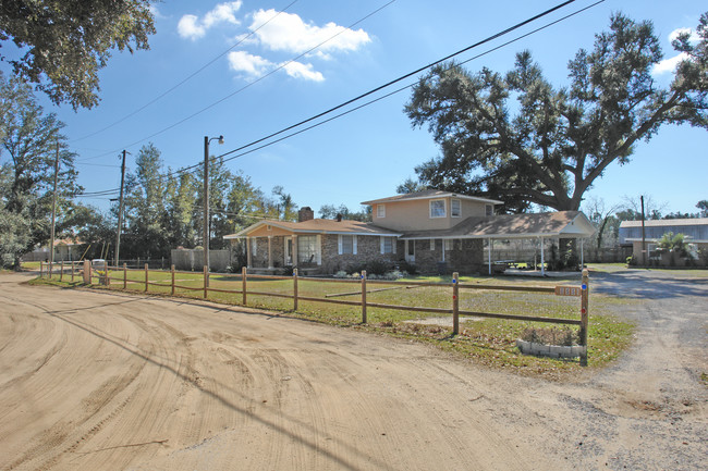 855 Cody Ln in Pensacola, FL - Building Photo - Building Photo