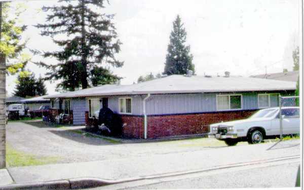 Evergreen Terrace in Renton, WA - Building Photo