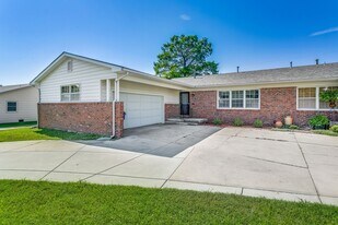 6425 E 14th St N in Wichita, KS - Building Photo