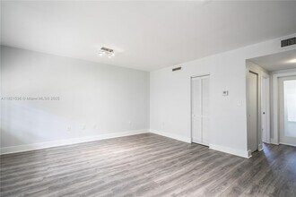 331 85th St in Miami Beach, FL - Building Photo - Building Photo