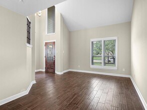 9707 Green Valley Ln in Houston, TX - Building Photo - Building Photo