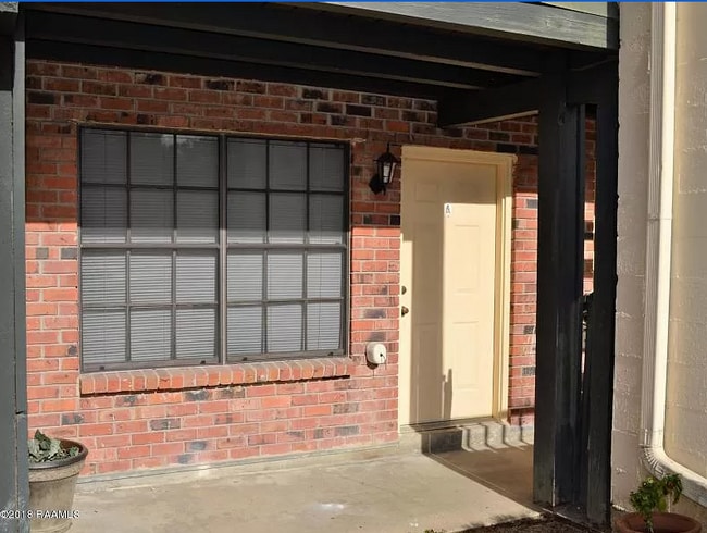 property at 126 N Meyers Dr