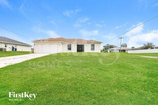 2700 46th St SW, Unit Studio in Lehigh Acres, FL - Building Photo