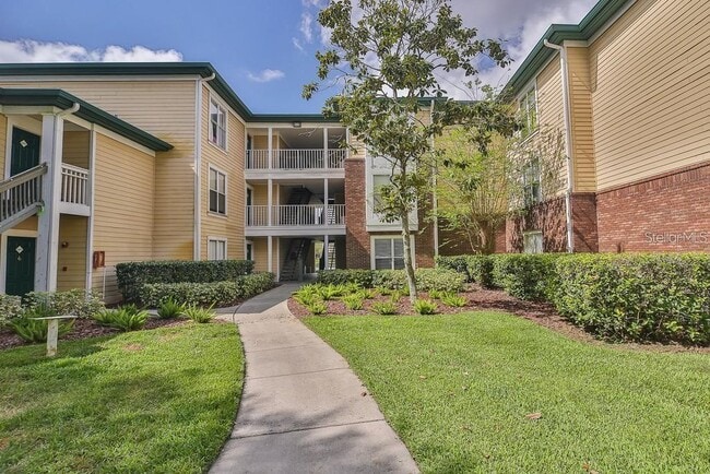 property at 4107 Chatham Oak Ct