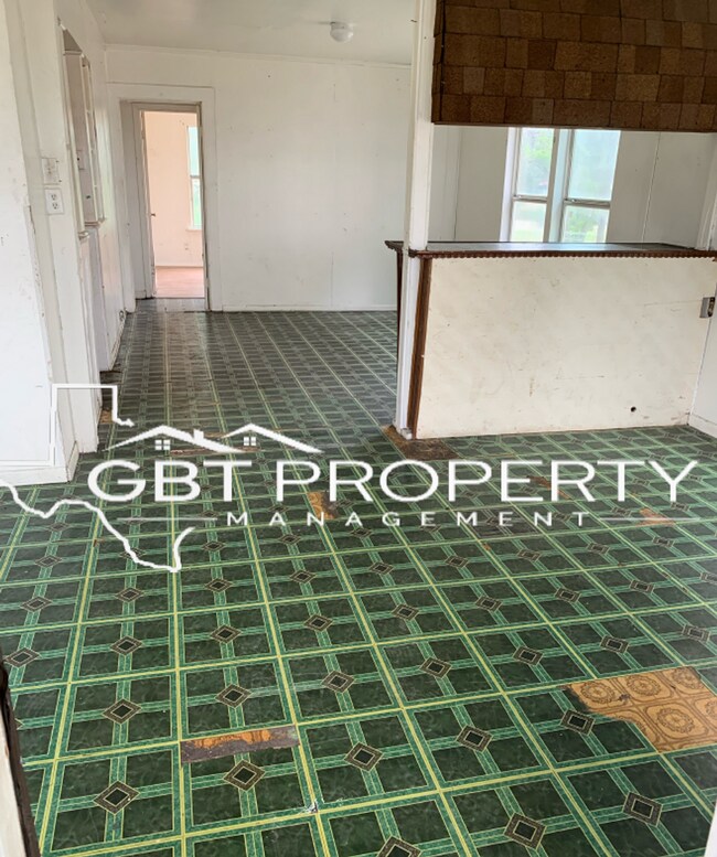 409 E Bowie St in Falfurrias, TX - Building Photo - Building Photo