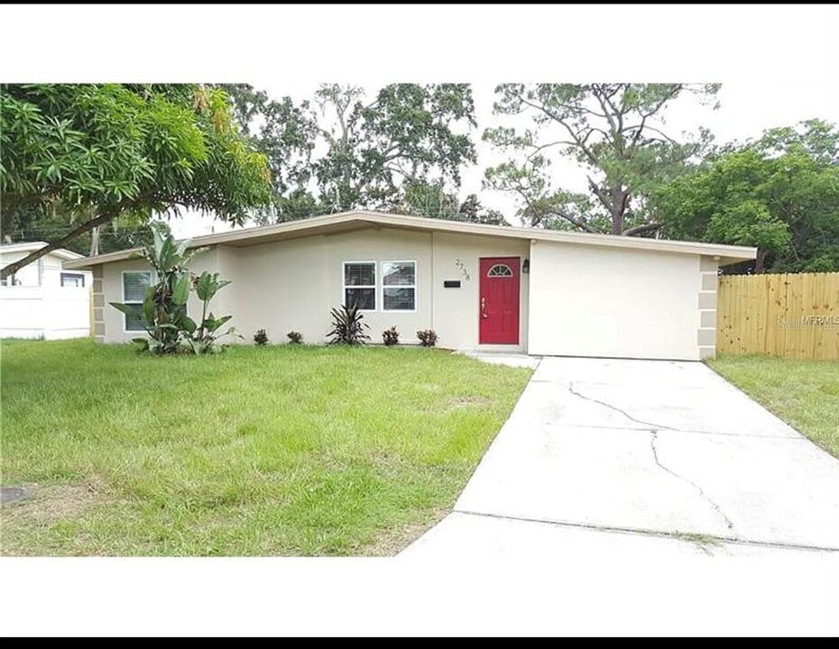2738 Ingot Pl in Sarasota, FL - Building Photo