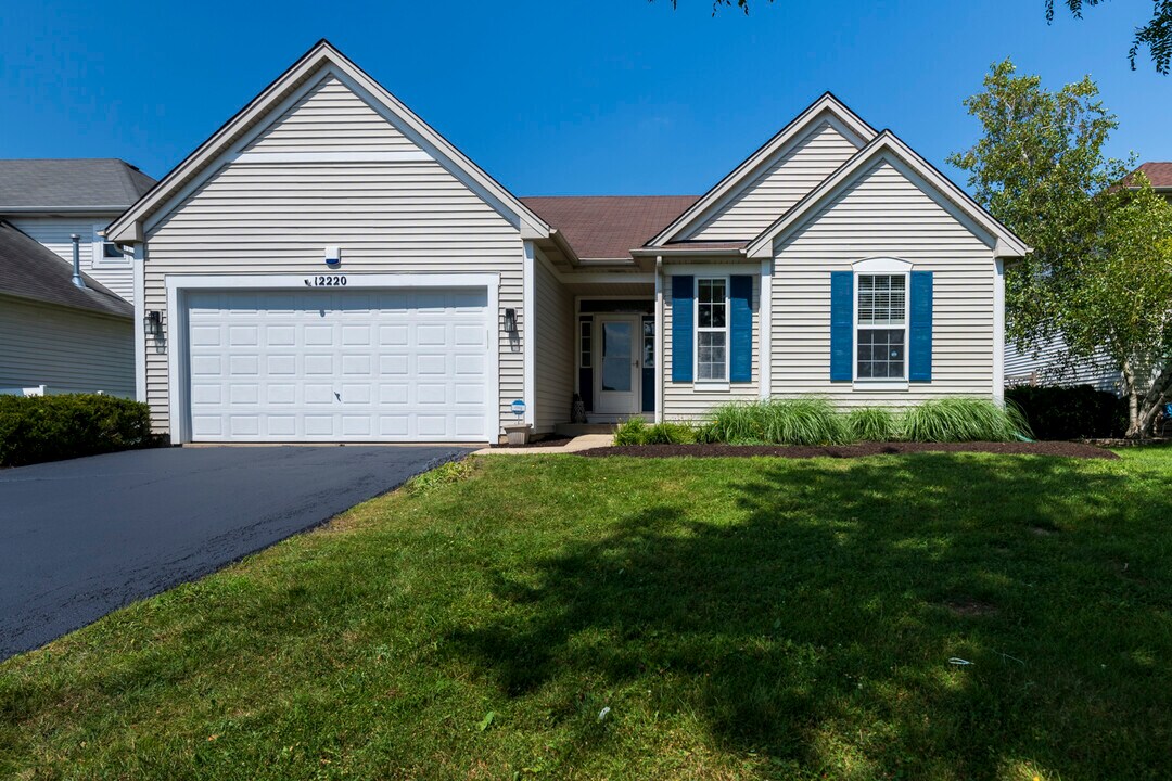 12220 Peartree Way in Plainfield, IL - Building Photo