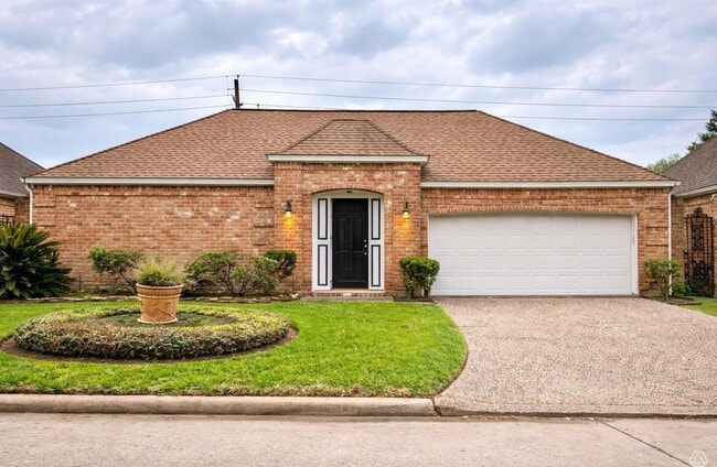 312 Champions Colony III St