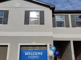 1591 Cassius St in Lutz, FL - Building Photo