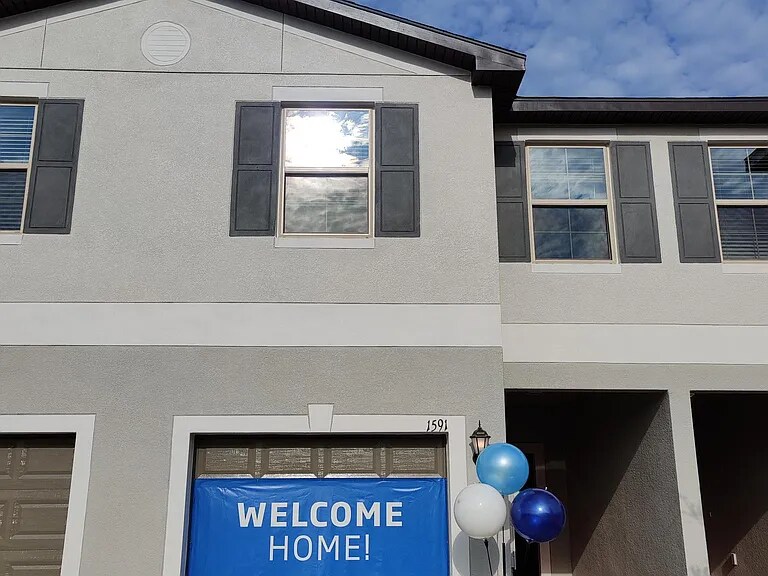 1591 Cassius St in Lutz, FL - Building Photo