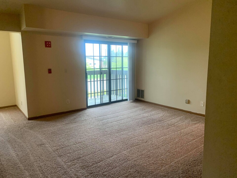1070 Prospect Ave, Unit 4 in North Fond Du Lac, WI - Building Photo