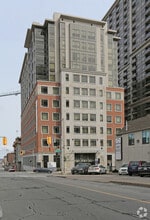 Regency on Main in Hamilton, ON - Building Photo - Building Photo