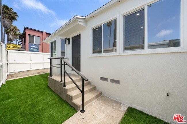 property at 702 Washington Blvd