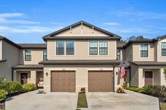 14151 Oviedo Pl in Tice, FL - Building Photo - Building Photo