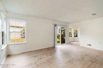 7 Tamarack Ct in Barnegat Township, NJ - Building Photo - Building Photo