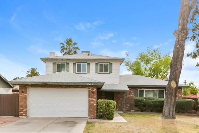 property at 2633 W Monte Ave