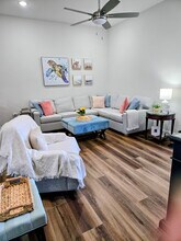 6661 Water St in Navarre, FL - Foto de edificio - Building Photo