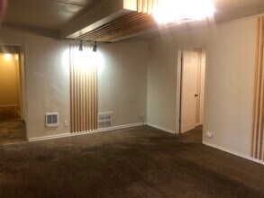 1068 NE B St in Pullman, WA - Foto de edificio - Building Photo