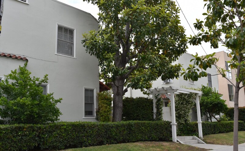 1834 Normandie Ave in Los Angeles, CA - Foto de edificio