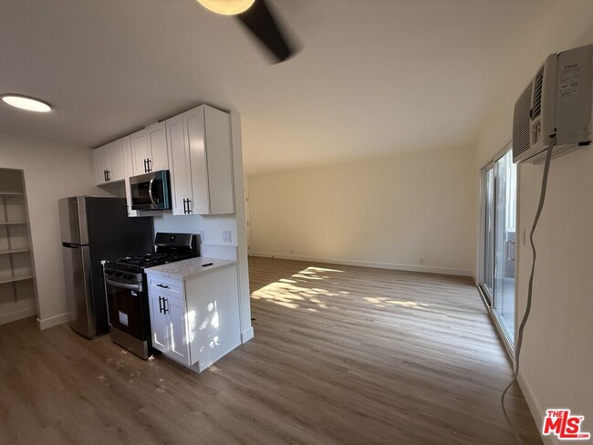 property at 3707 S Canfield Ave
