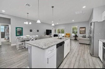 241 Grouper Ct in Poinciana, FL - Building Photo - Building Photo