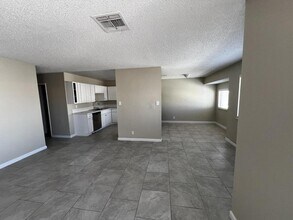 6941 Appleton Dr in Las Vegas, NV - Building Photo - Building Photo