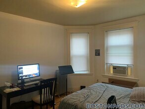 137 Park Dr, Unit 29 in Boston, MA - Building Photo - Building Photo