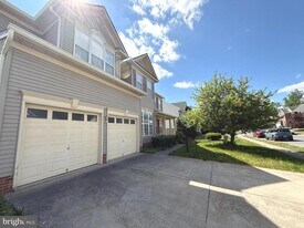 332 Rubens Cir in Martinsburg, WV - Building Photo