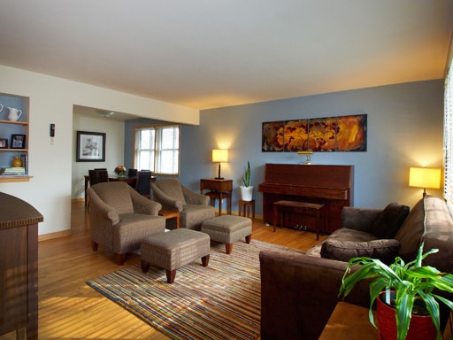 property at 1112 S MAPLE AVE