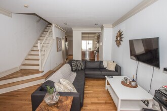 2822 Ogden St in Philadelphia, PA - Foto de edificio - Building Photo