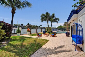 1717 N Riverside Dr in Pompano Beach, FL - Building Photo - Building Photo